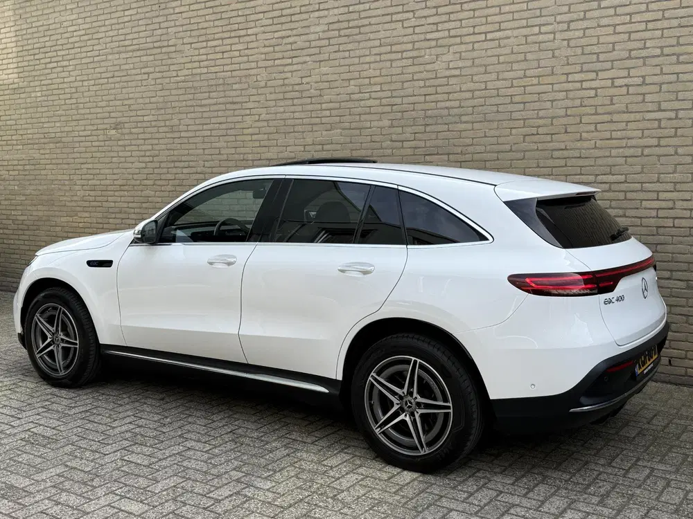 Mercedes-Benz EQC 400 4MATIC AMG Line 80 kWh uit 2023, foto 2