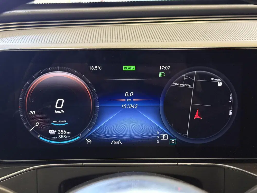 Mercedes-Benz EQC 400 4MATIC AMG Line 80 kWh uit 2023, foto 4
