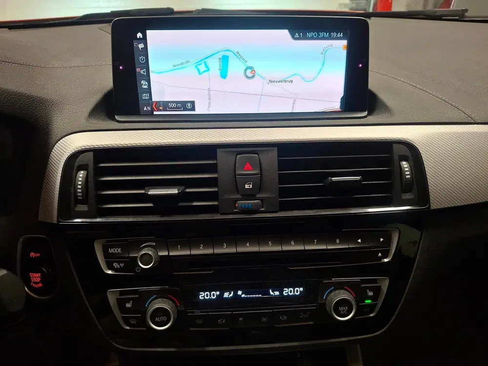BMW 1-serie 118i Edition M Sport Shadow Line Apple Car uit 2020, foto 10