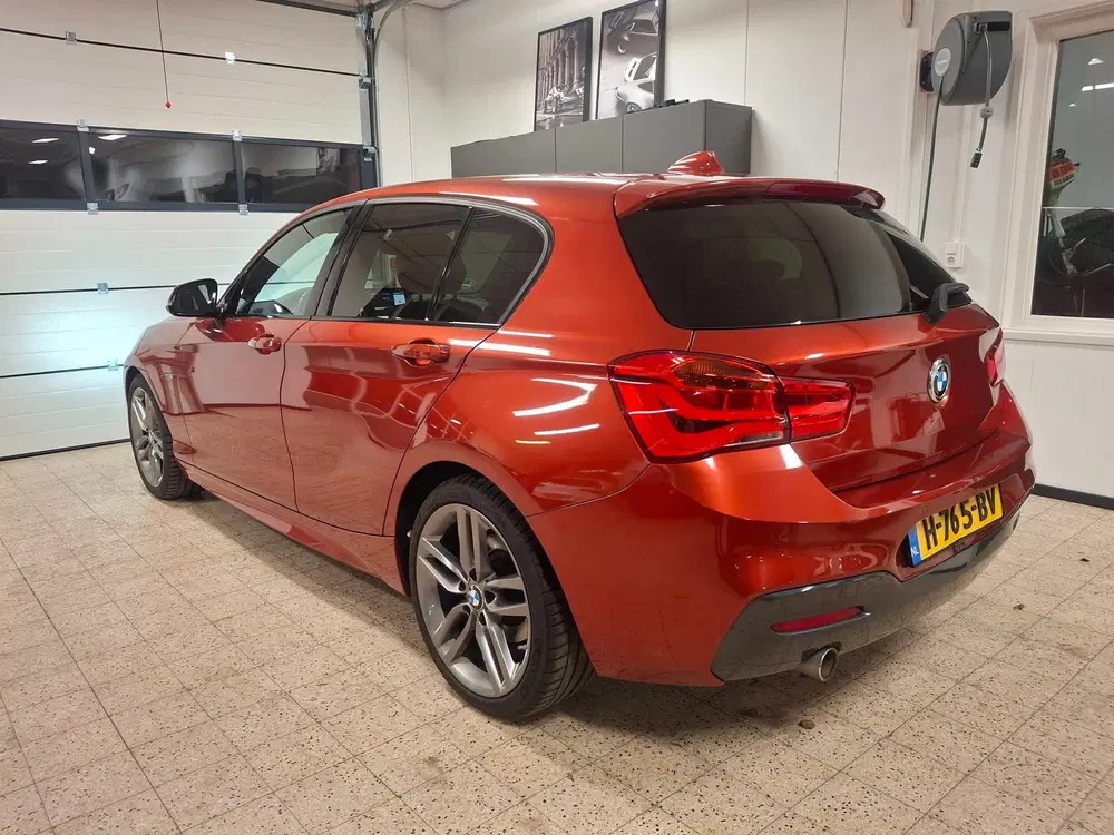 BMW 1-serie 118i Edition M Sport Shadow Line Apple Car uit 2020, foto 5