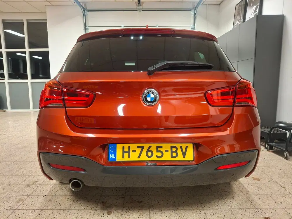 BMW 1-serie 118i Edition M Sport Shadow Line Apple Car uit 2020, foto 6
