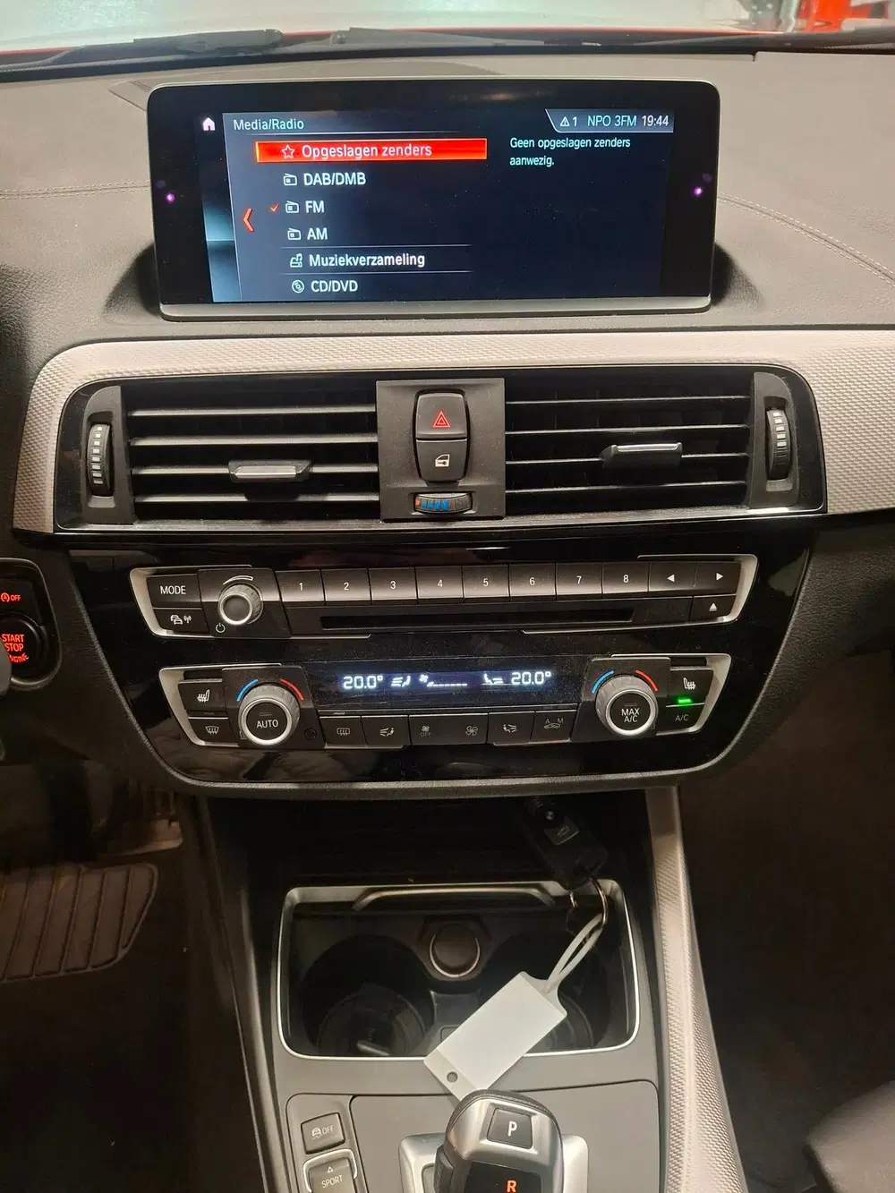 BMW 1-serie 118i Edition M Sport Shadow Line Apple Car uit 2020, foto 9