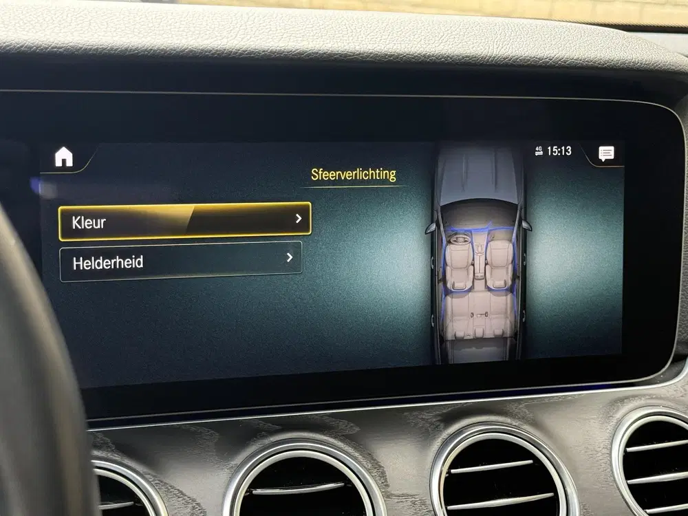 Mercedes-Benz E-Klasse Estate 300 e 320pk Avantgarde AMG Lin uit 2022, foto 13