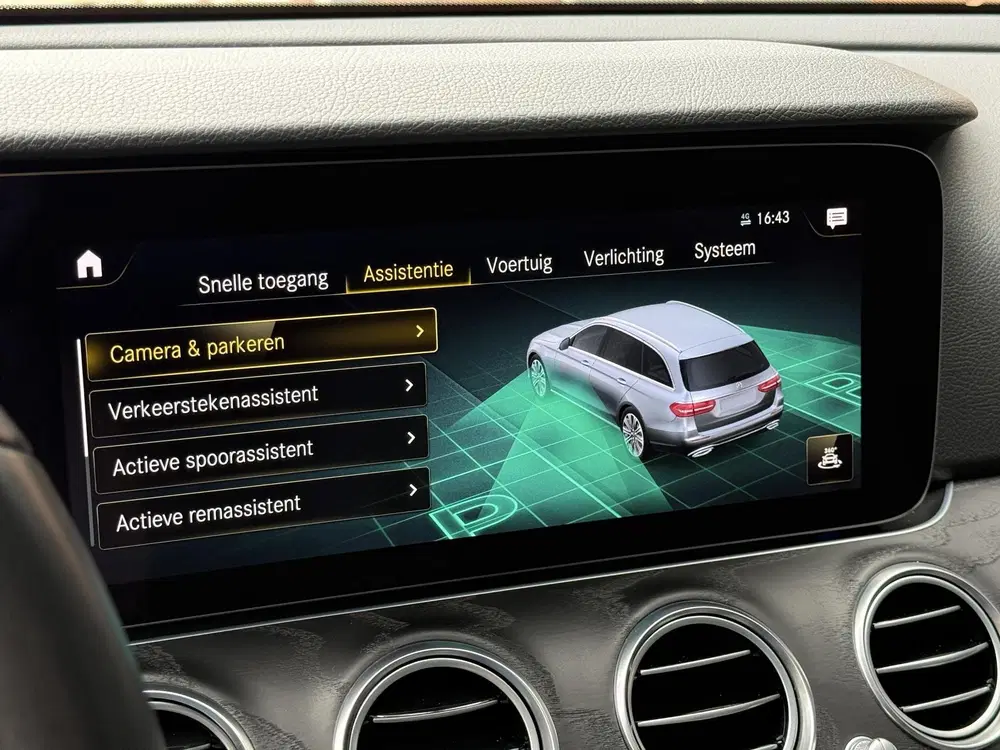 Mercedes-Benz E-Klasse Estate 300 e 320pk Avantgarde AMG Lin uit 2022, foto 15