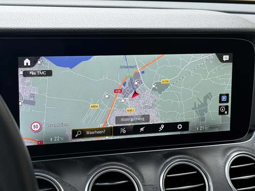 Mercedes-Benz E-Klasse Estate 300 e 320pk Avantgarde AMG Lin uit 2022, foto 6