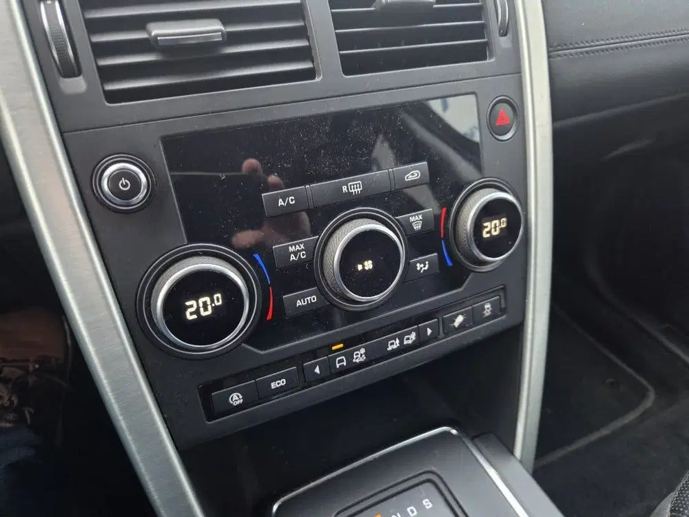 Land Rover Discovery Sport 2.0 TD4 HSE Luxury uit 2019, foto 12