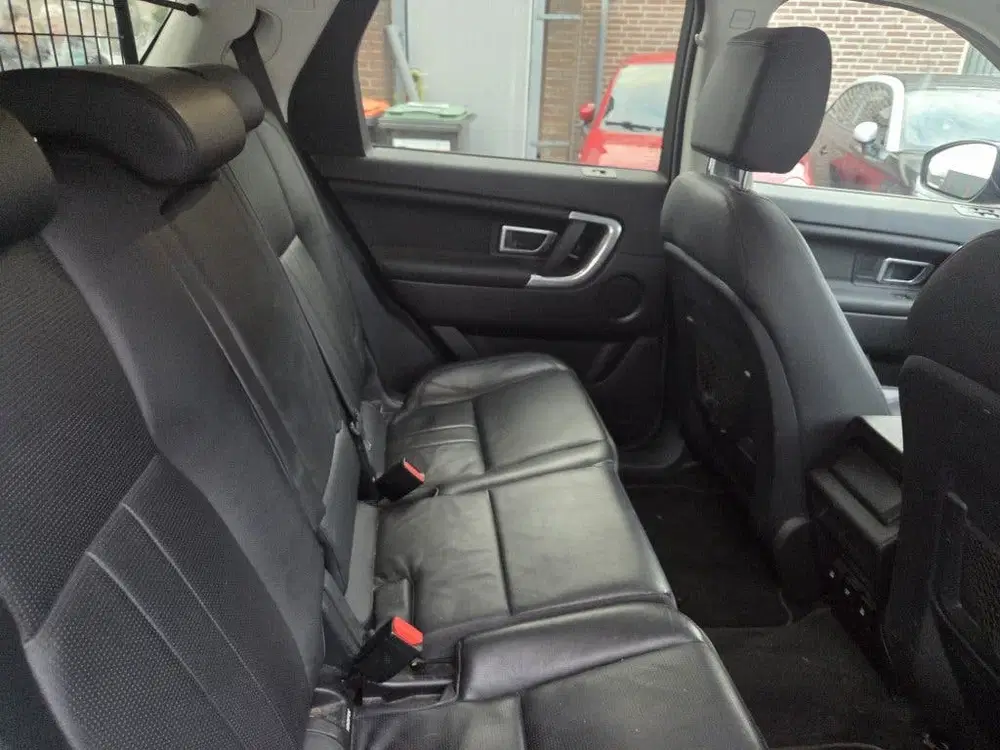 Land Rover Discovery Sport 2.0 TD4 HSE Luxury uit 2019, foto 3