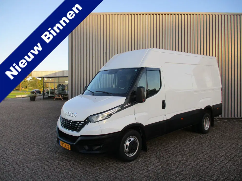 Iveco Daily 35C18 3.0 L2 H2 Automaat Navi Airco 3500 K uit 2021
