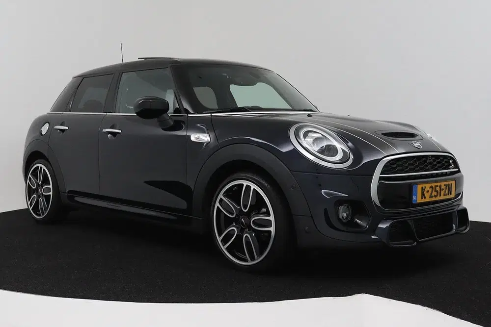 Mini Cooper S Cooper S 2.0 Chili JCW Pakket (PANORAMADAK uit 2019, foto 15