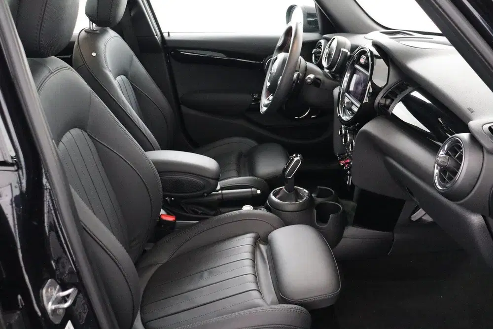 Mini Cooper S Cooper S 2.0 Chili JCW Pakket (PANORAMADAK uit 2019, foto 8