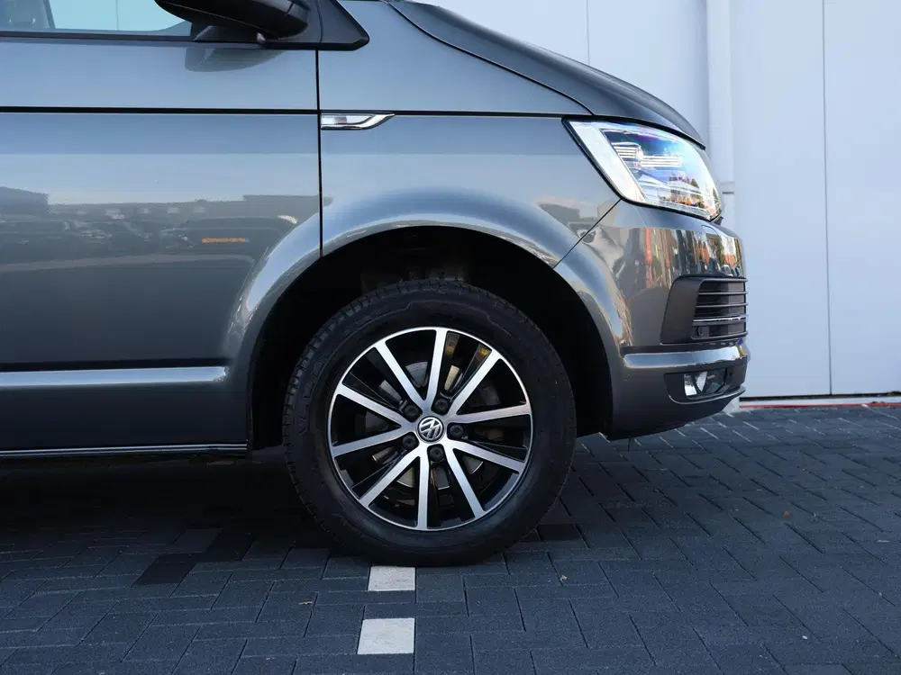 Volkswagen Transporter 2.0 TDI 150PK DC Exclusive uit 2019, foto 15