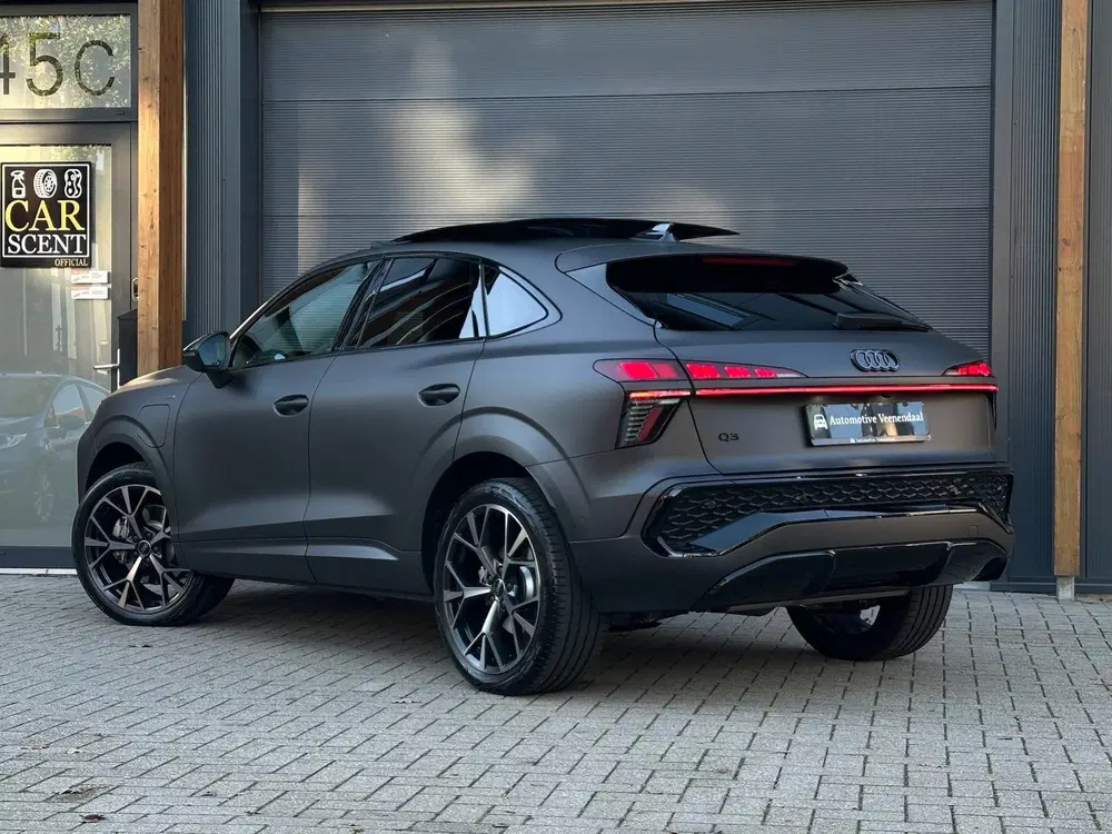 Audi Q3 1.5 e-hybrid S edition Pano uit 2026, foto 2