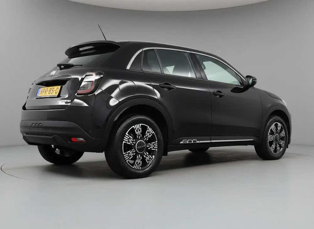 Fiat 600 1.2 Hybrid Urban Automaat uit 2025, foto 2