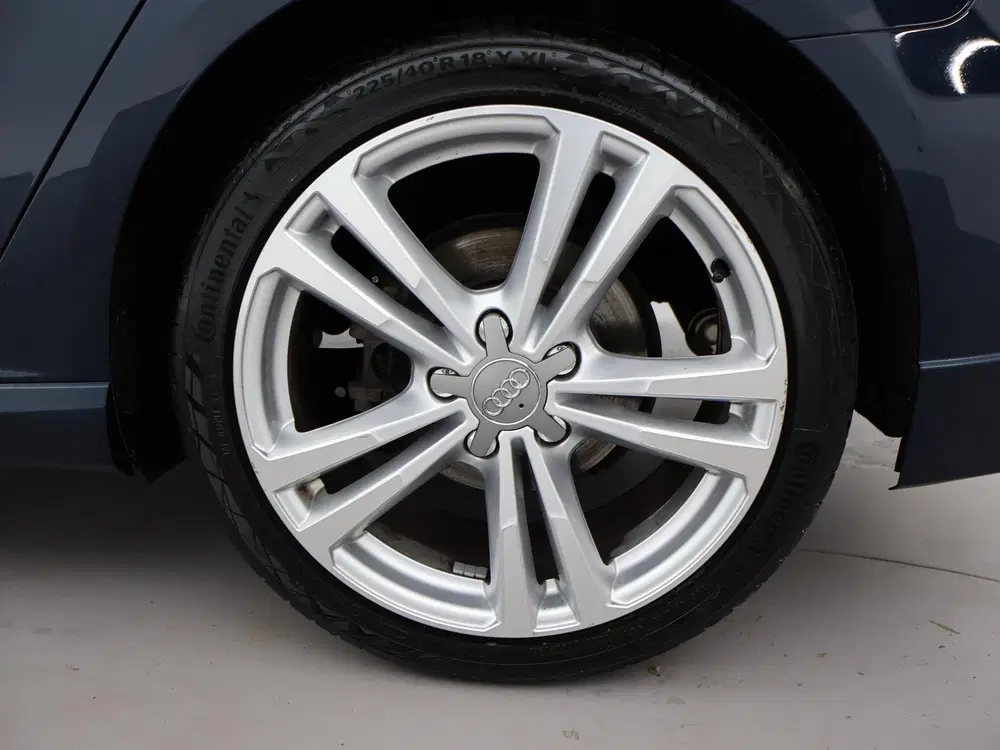 Audi A3 40 TFSI 190 PK S-TONIC AUT DESIGN PRO LINE uit 2019, foto 10
