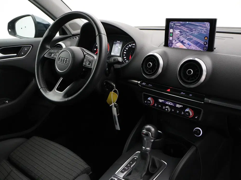 Audi A3 40 TFSI 190 PK S-TONIC AUT DESIGN PRO LINE uit 2019, foto 4
