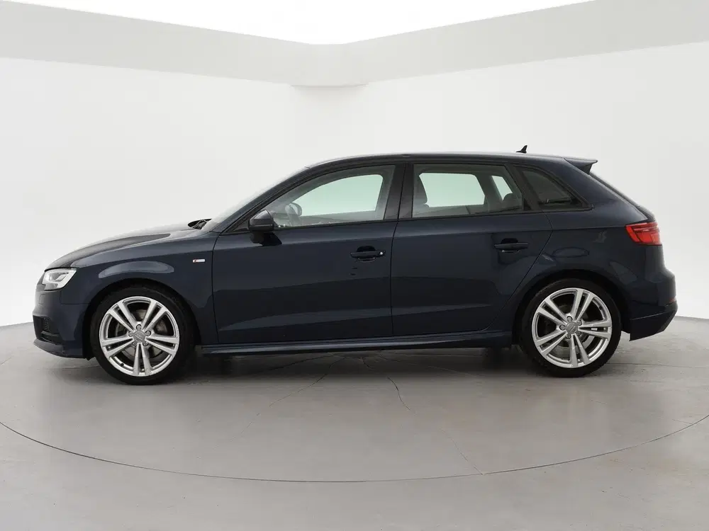 Audi A3 40 TFSI 190 PK S-TONIC AUT DESIGN PRO LINE uit 2019, foto 5
