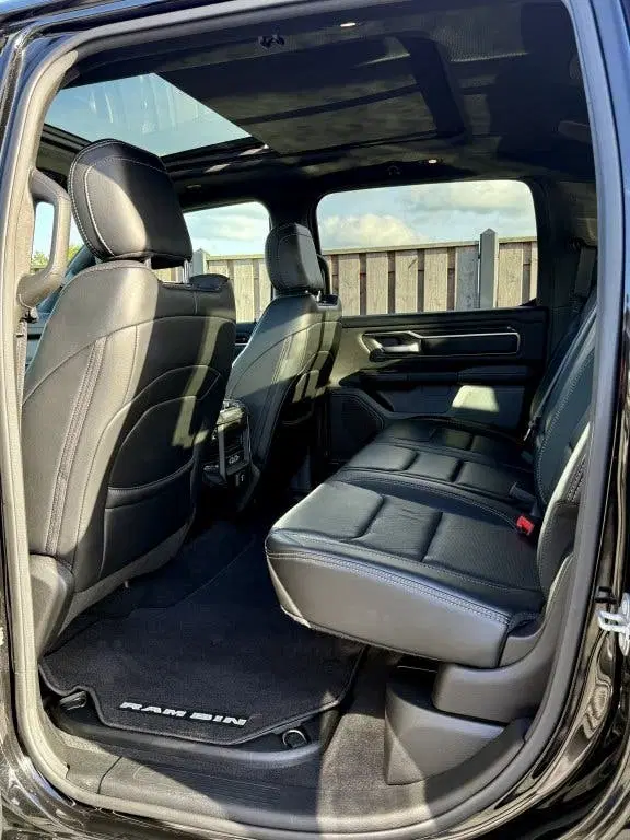 Dodge RAM 5.7 V8 HEMI 4x4 NIGHT PANO ACC 360CAM uit 2019, foto 14