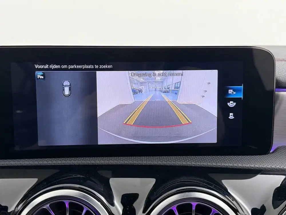 Mercedes-Benz CLA 180 Business Solutio uit 2022, foto 15
