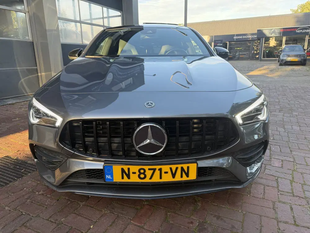 Mercedes-Benz CLA 180 Business Solutio uit 2022, foto 3