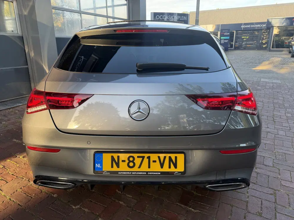Mercedes-Benz CLA 180 Business Solutio uit 2022, foto 4