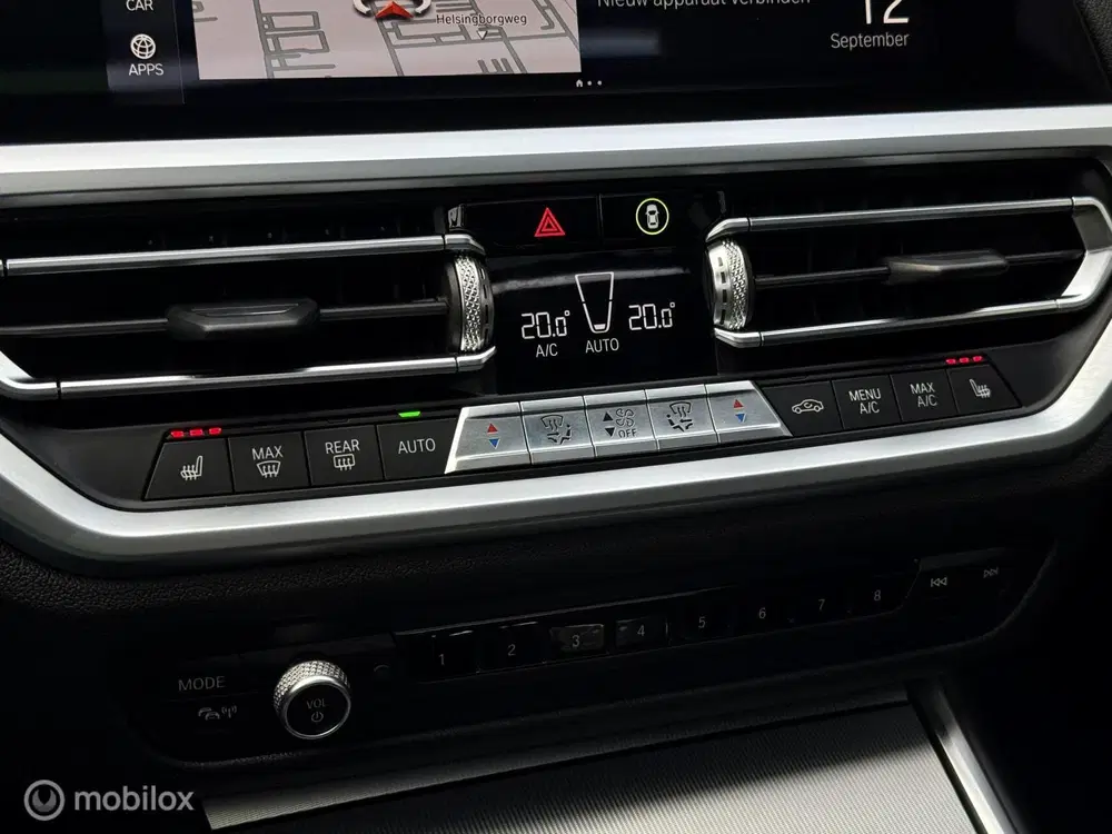 BMW 3-serie 320i High Executive uit 2019, foto 13