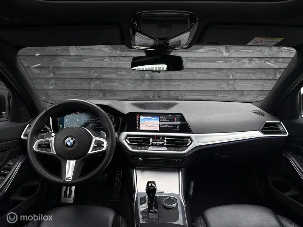 BMW 3-serie 320i High Executive uit 2019, foto 6