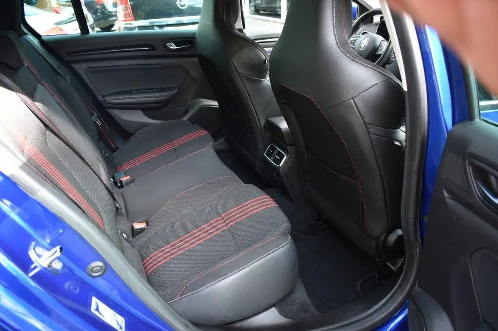 Renault Megane Mégane Estate 1.3 TCe R.S. Line uit 2021, foto 15