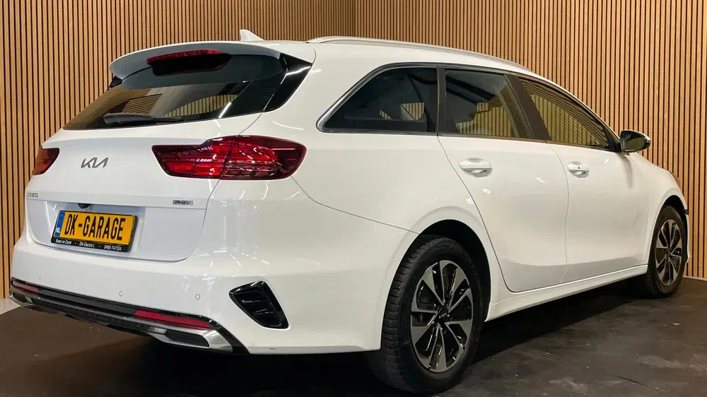 Kia Ceed 1.6 GDI PHEV DynamicLine uit 2023, foto 6