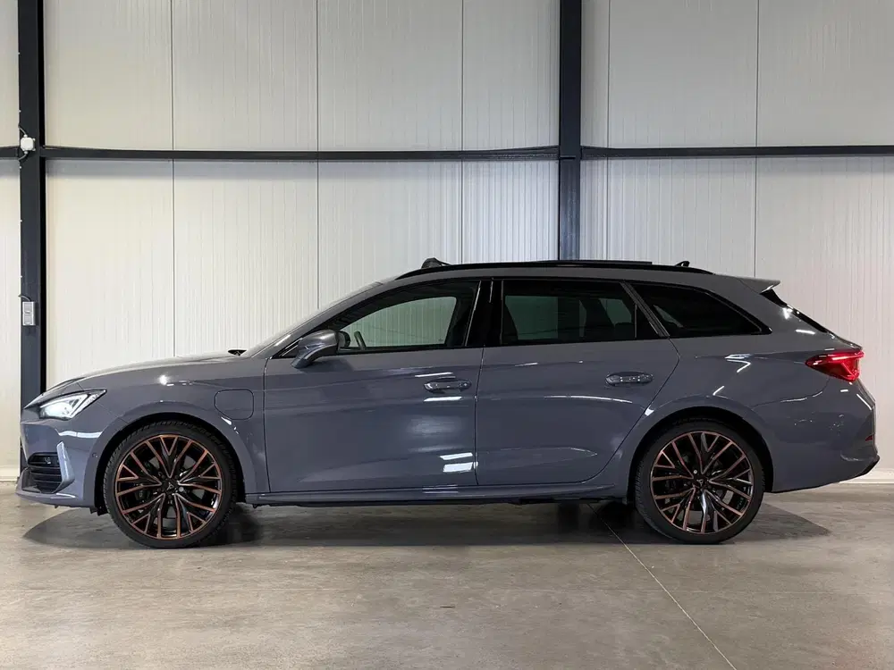 Cupra Leon 1.4 e-Hybrid VZ Copper Edition Pano uit 2021, foto 10