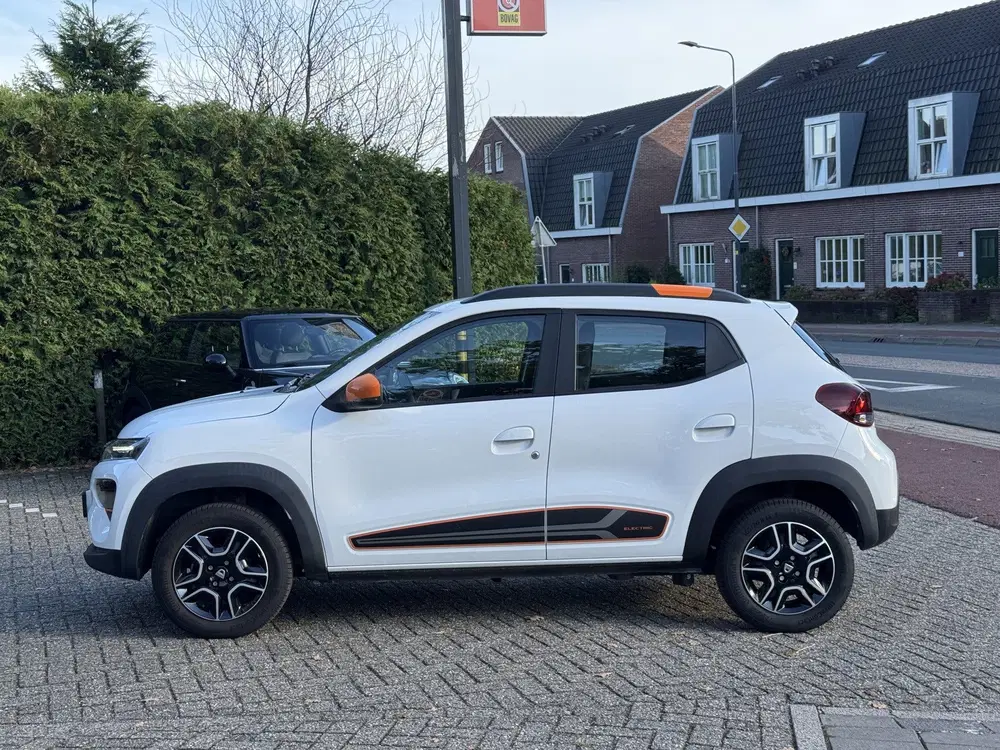 Dacia Spring Comfort Plus 27 kWh Navi uit 2022, foto 15