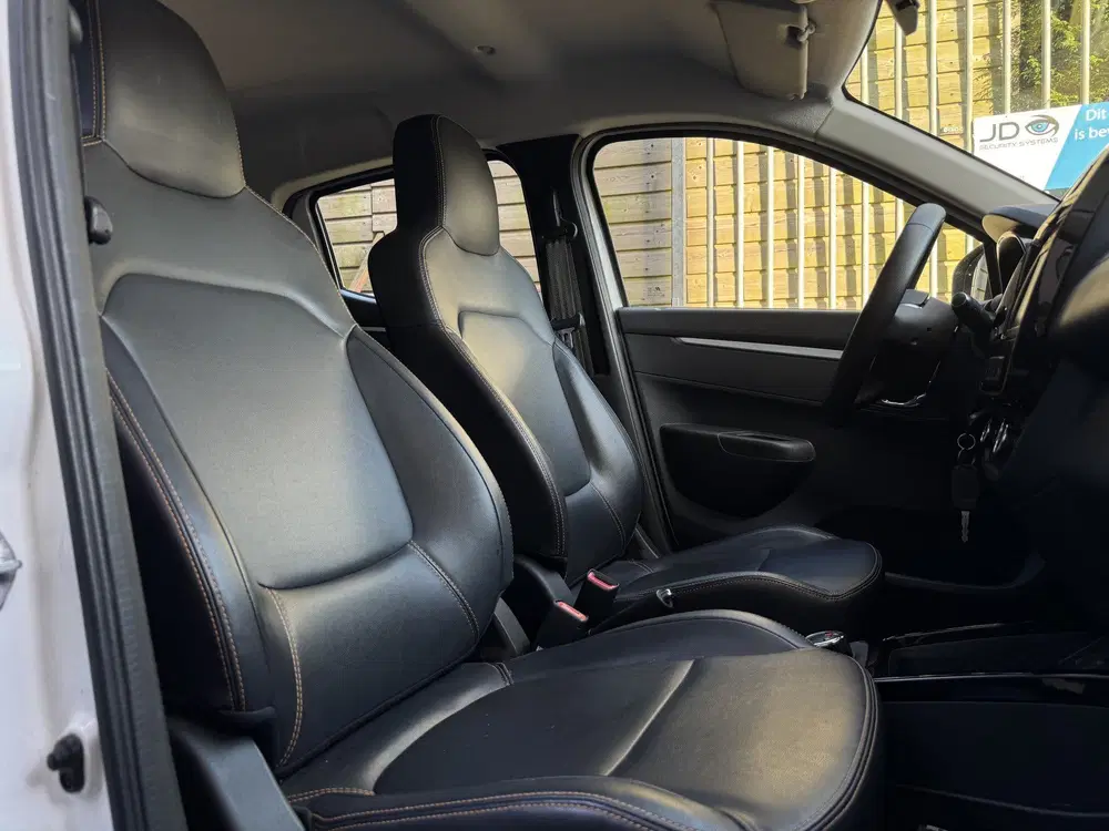 Dacia Spring Comfort Plus 27 kWh Navi uit 2022, foto 3