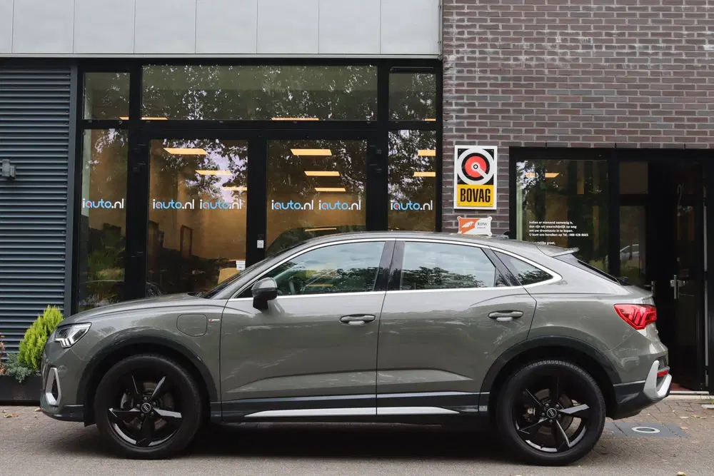 Audi Q3 45 TFSI e S-Line LED uit 2023, foto 3