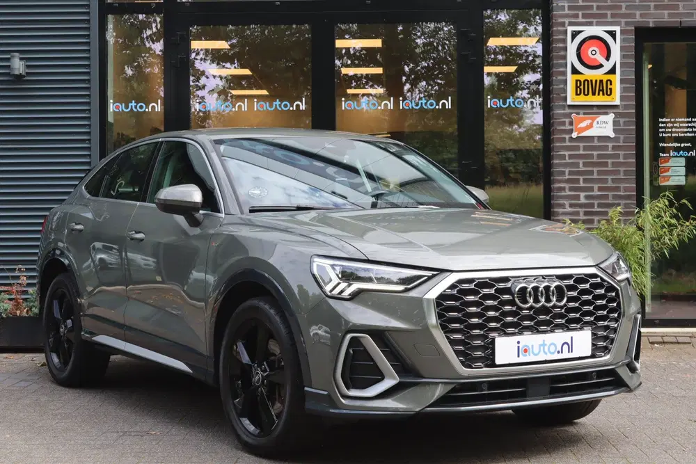 Audi Q3 45 TFSI e S-Line LED uit 2023, foto 4