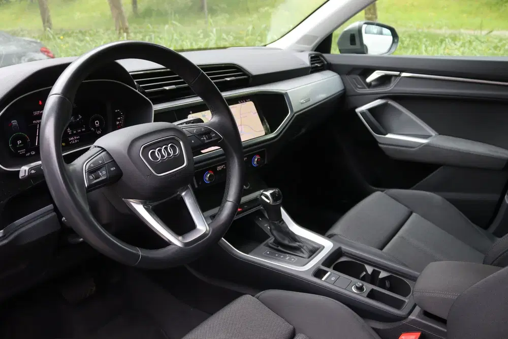 Audi Q3 45 TFSI e S-Line LED uit 2023, foto 9