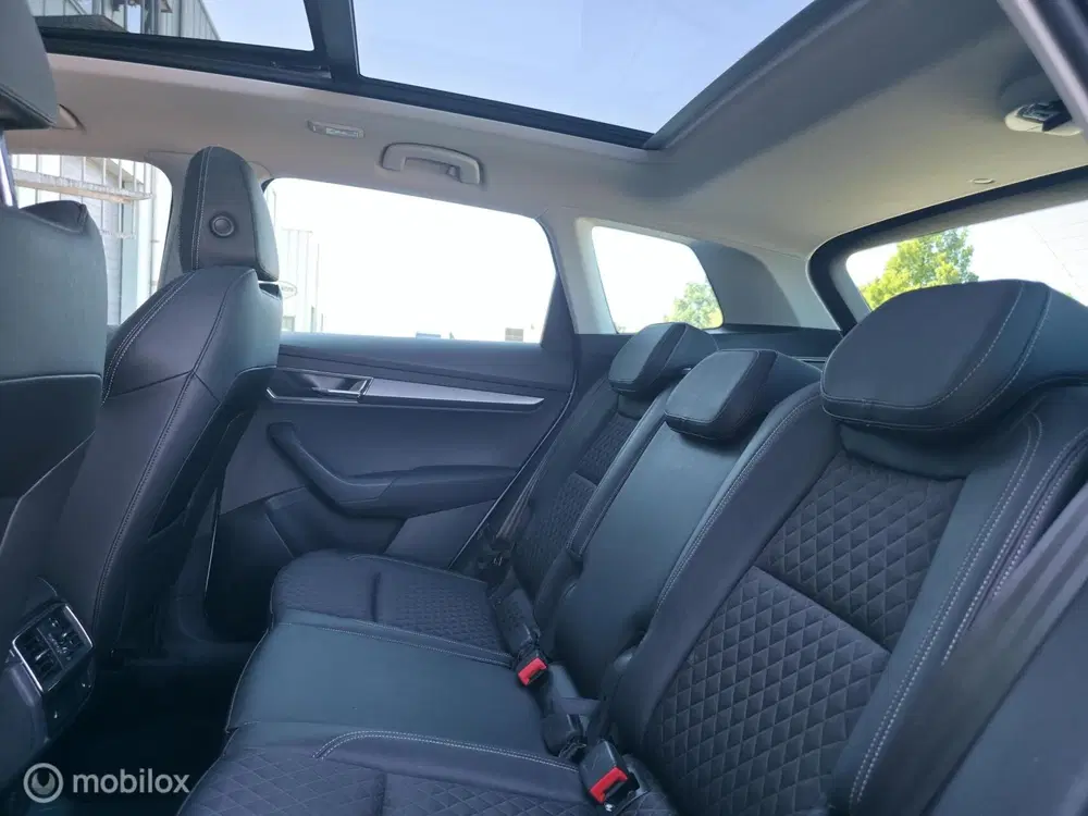 Skoda Karoq 1.5 TSI DSG uit 2019, foto 10