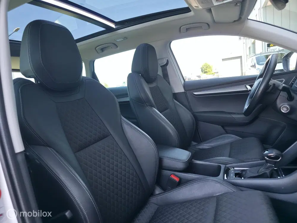 Skoda Karoq 1.5 TSI DSG uit 2019, foto 9