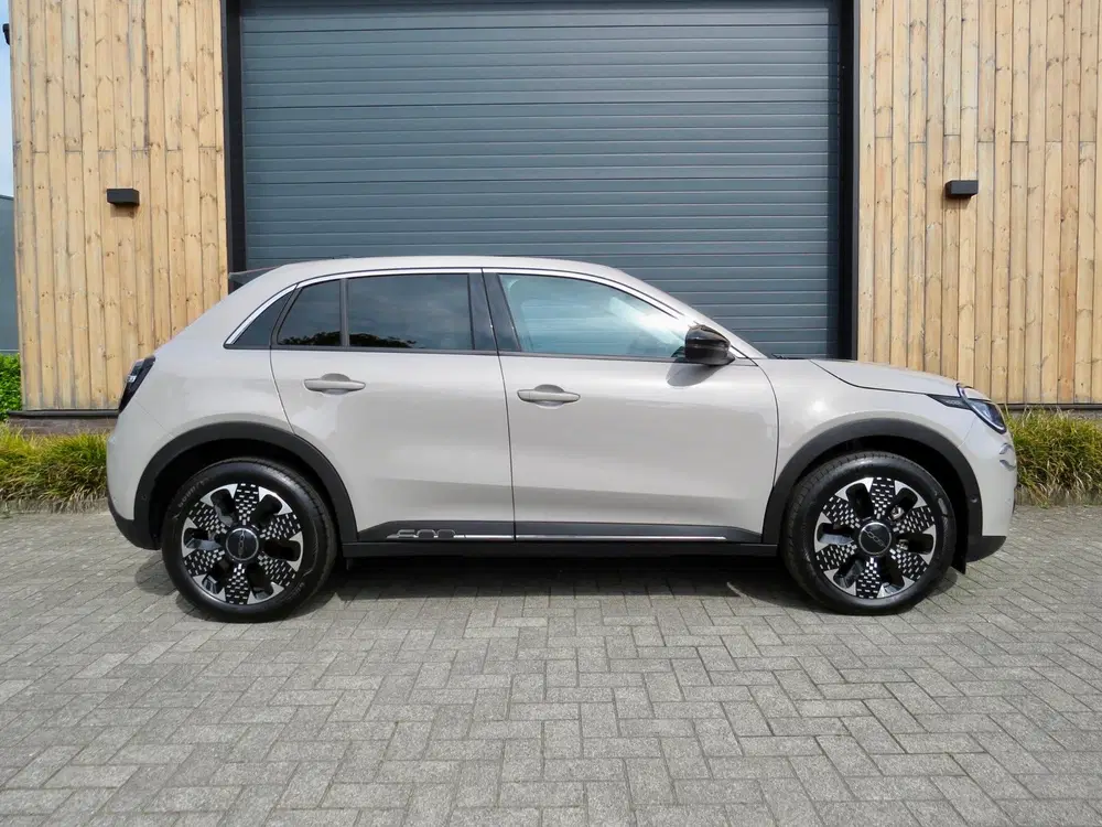 Fiat 600e La Prima 54 kWh *Full option *Leder *Stoel uit 2024, foto 11