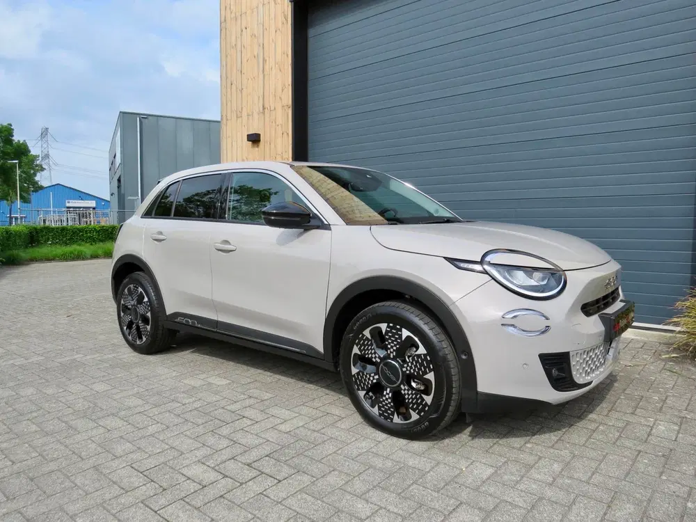 Fiat 600e La Prima 54 kWh *Full option *Leder *Stoel uit 2024, foto 12