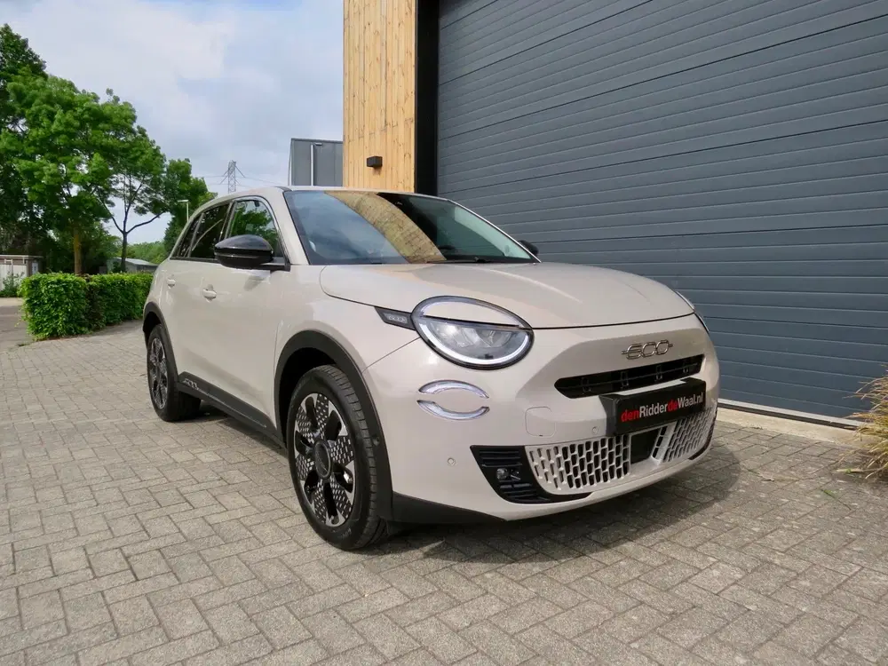 Fiat 600e La Prima 54 kWh *Full option *Leder *Stoel uit 2024, foto 13