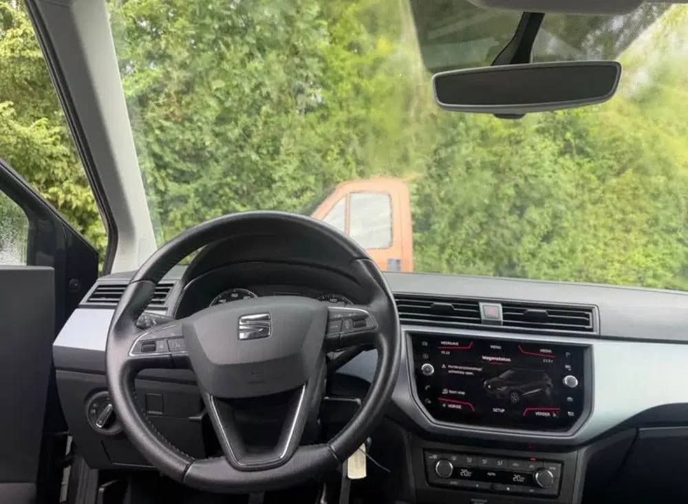 SEAT Arona 1.0 TSI 95pk 2020 Grijs uit 2020, foto 6