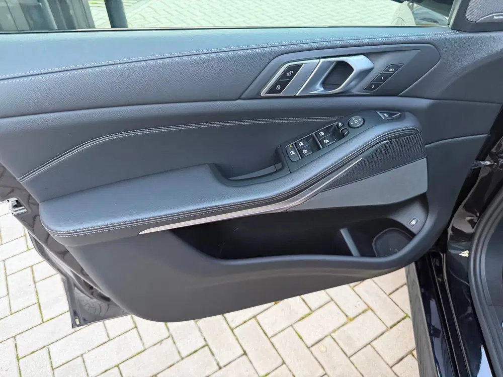 BMW X5 XDrive45e High Executive M Sport Pano Soft uit 2021, foto 10