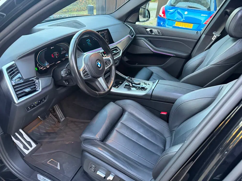 BMW X5 XDrive45e High Executive M Sport Pano Soft uit 2021, foto 11