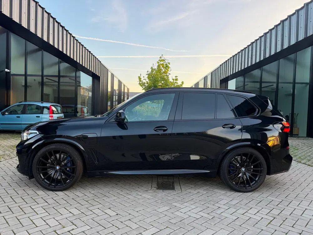 BMW X5 XDrive45e High Executive M Sport Pano Soft uit 2021, foto 3