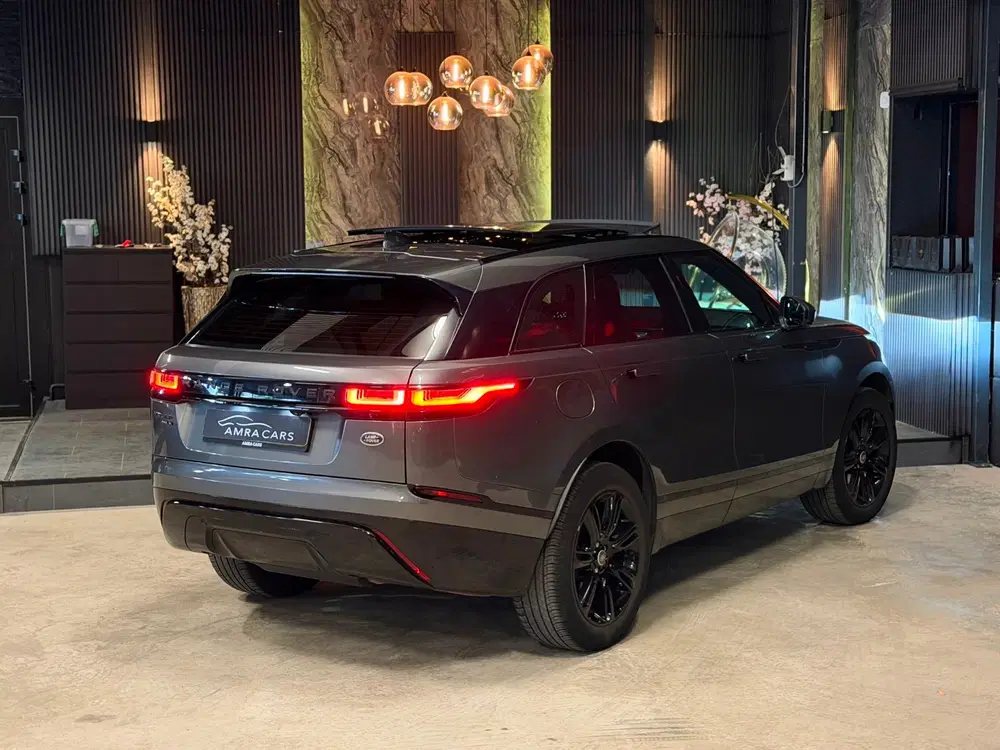 Land Rover Range Rover Velar 2.0 P250 Turbo R-Dynamic SE uit 2019, foto 2