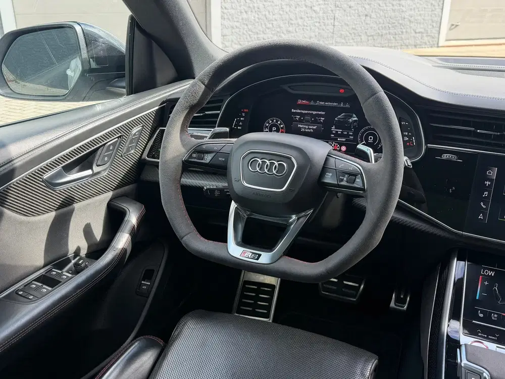 Audi Q8 4.0 TFSI RS Q8 quattro PANO uit 2020, foto 12