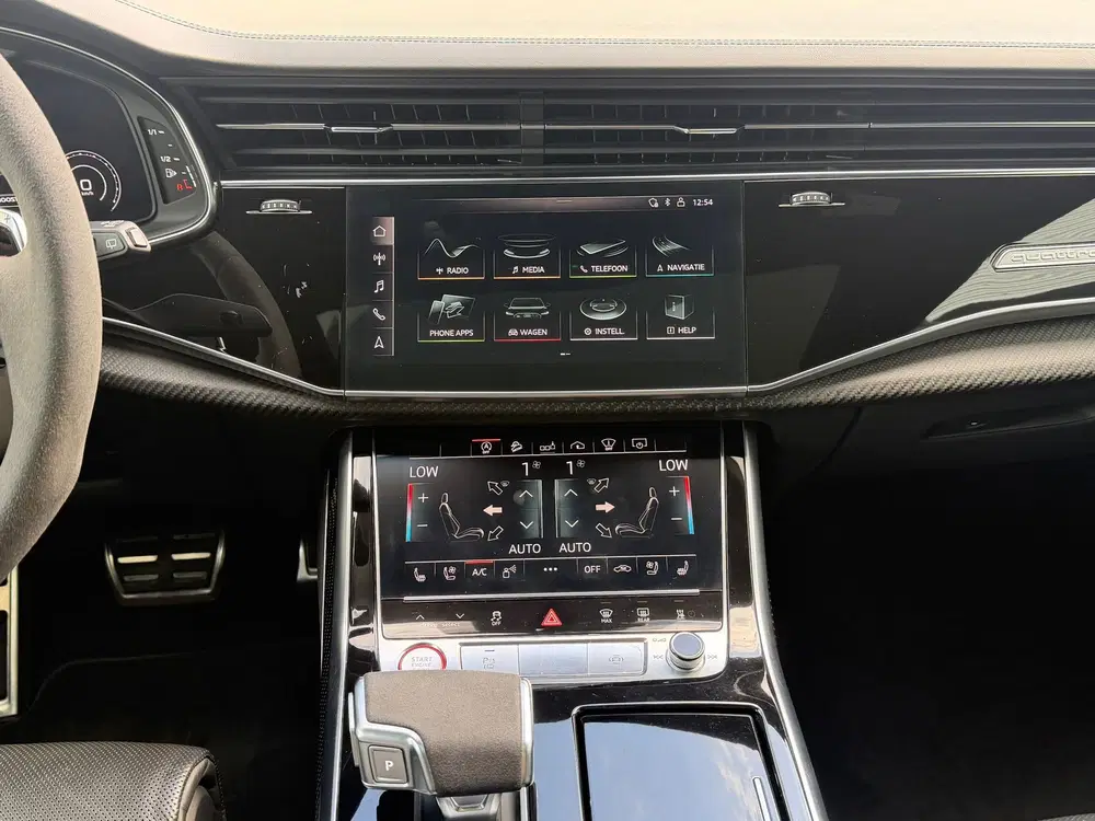Audi Q8 4.0 TFSI RS Q8 quattro PANO uit 2020, foto 13
