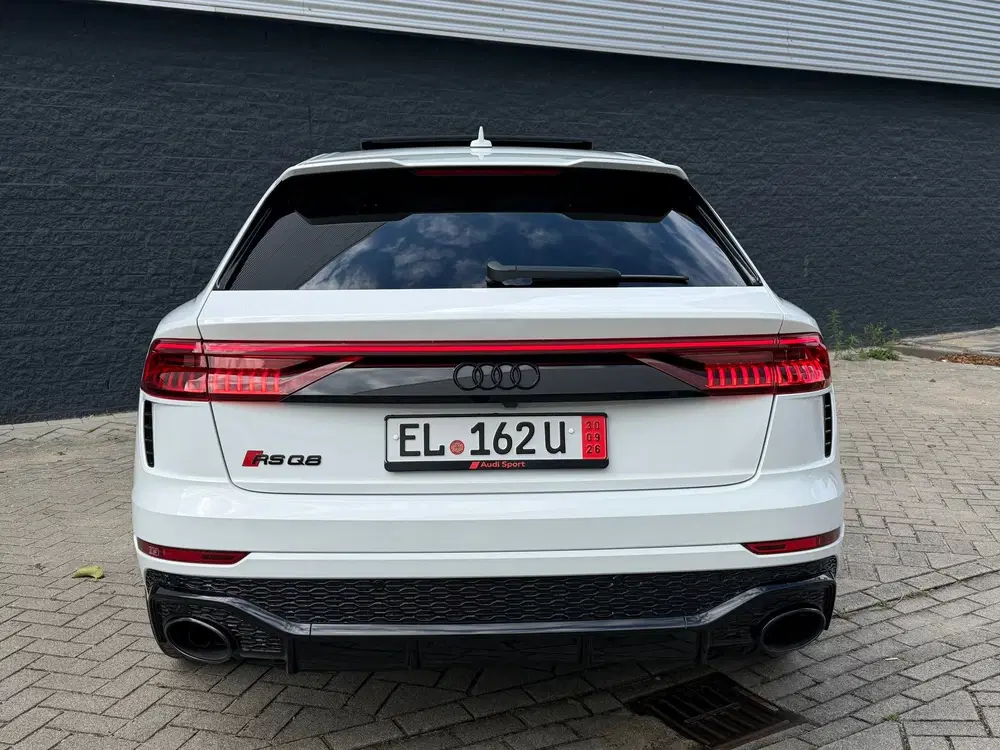 Audi Q8 4.0 TFSI RS Q8 quattro PANO uit 2020, foto 4