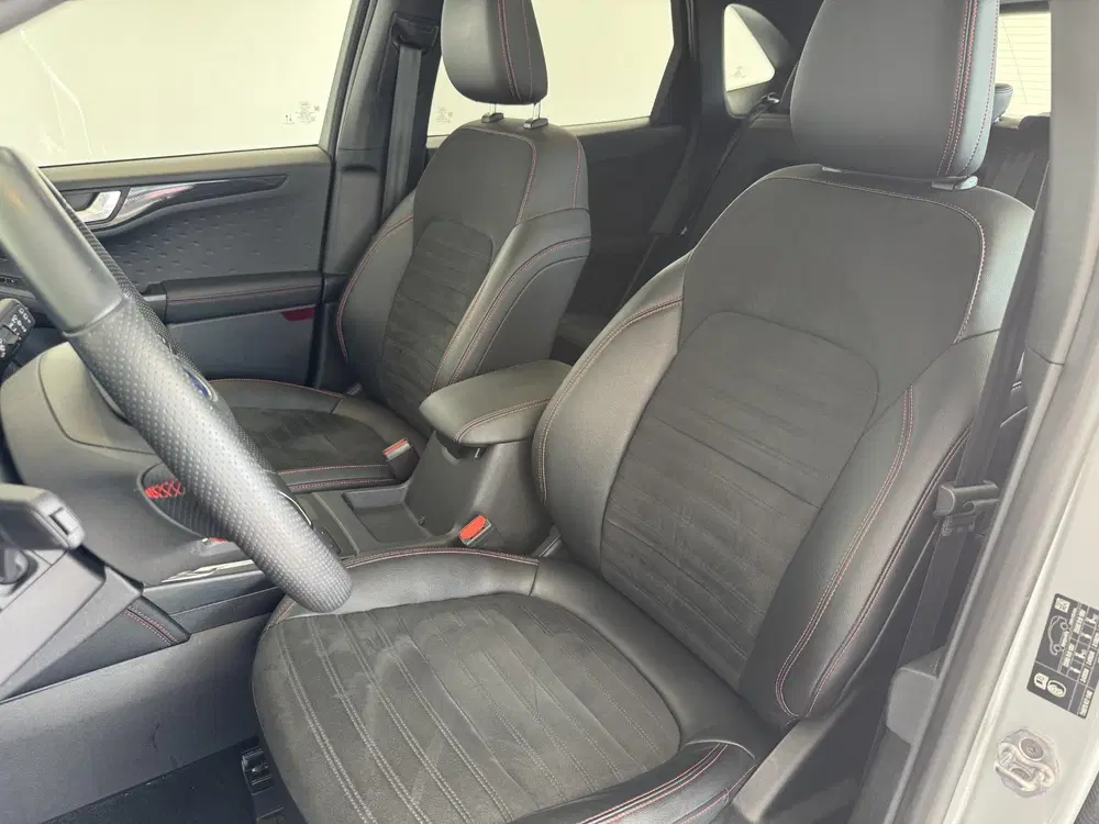 Ford Kuga 2.5 PHEV E-CVT 225pk ST-Line Trekhaak uit 2020, foto 15