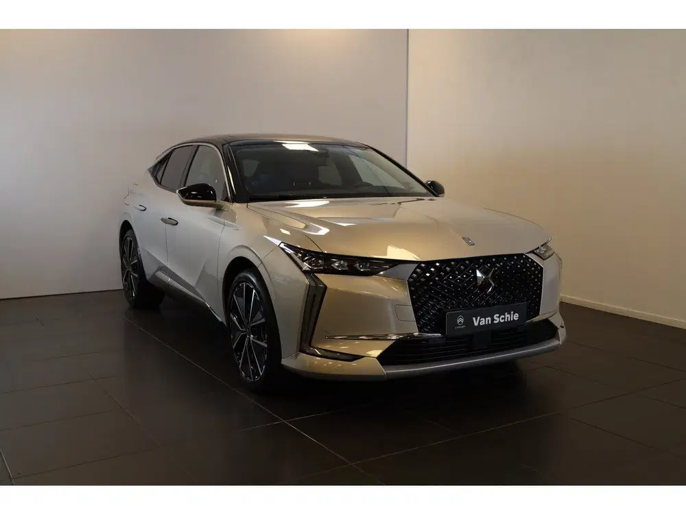 DS Automobiles DS 4 DS DS 4 e-Tense Opéra 225 Panorama dak uit 2023