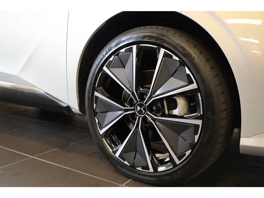 DS Automobiles DS 4 DS DS 4 e-Tense Opéra 225 Panorama dak uit 2023, foto 11